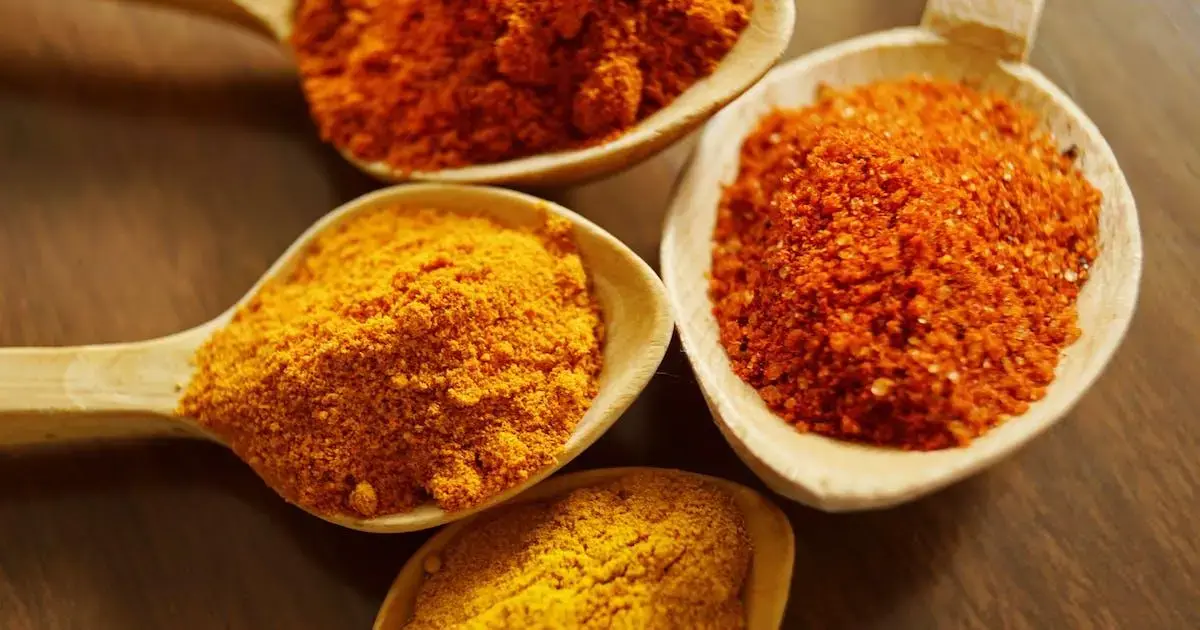 O Tesouro da Natureza: Desvendando os Benefícios Ocultos da Cúrcuma 1 Curcuma