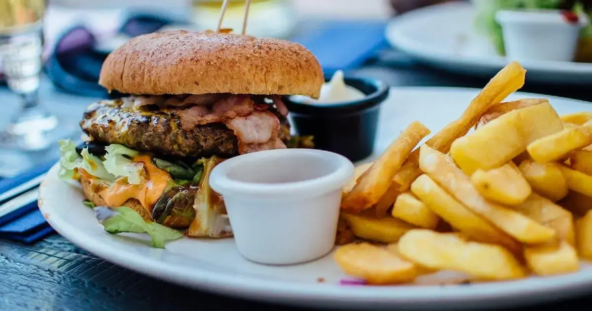 Compulsão Alimentar Desmistificada: Como Reconhecê-la e Superá-la 1 Alimentar