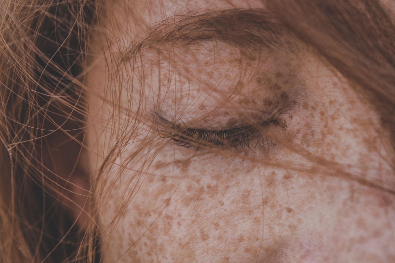 woman, freckles, red hair, red eyes