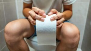 O que a cor das suas fezes pode dizer sobre sua saúde intestinal?