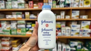 Johnson & Johnson é condenada a pagar US$ 1,5 bi por câncer ligado a talco